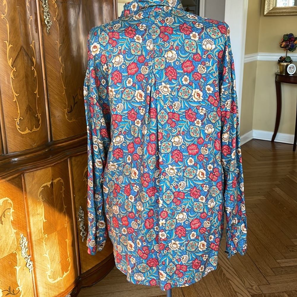 Floral M blouse by LizWear - Picture 2 of 8